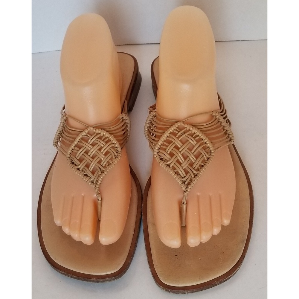 TOMMY BAHAMA Leather Upper & Soles Sandals Strappy Low Flip Flop Tan Color Sz 9M